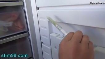 Intravenous Insemination With Sperm Using A Syringe Into The Uterus