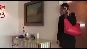 Mulher Madura É Fodida Pelo Enteado Em Pov.