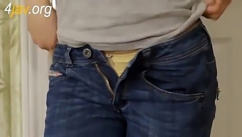Full Movie With Friendly Fucking And Mature Women