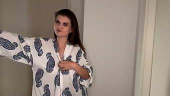 Stepmom'S Solo Show Of Sensuality In The Laundry Room