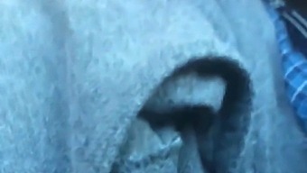 Lezbiyen En Iyi Arkadaşım, Içkiler Karşılığında Bana Kirli Bir Araba Blowjob Yapıyor.